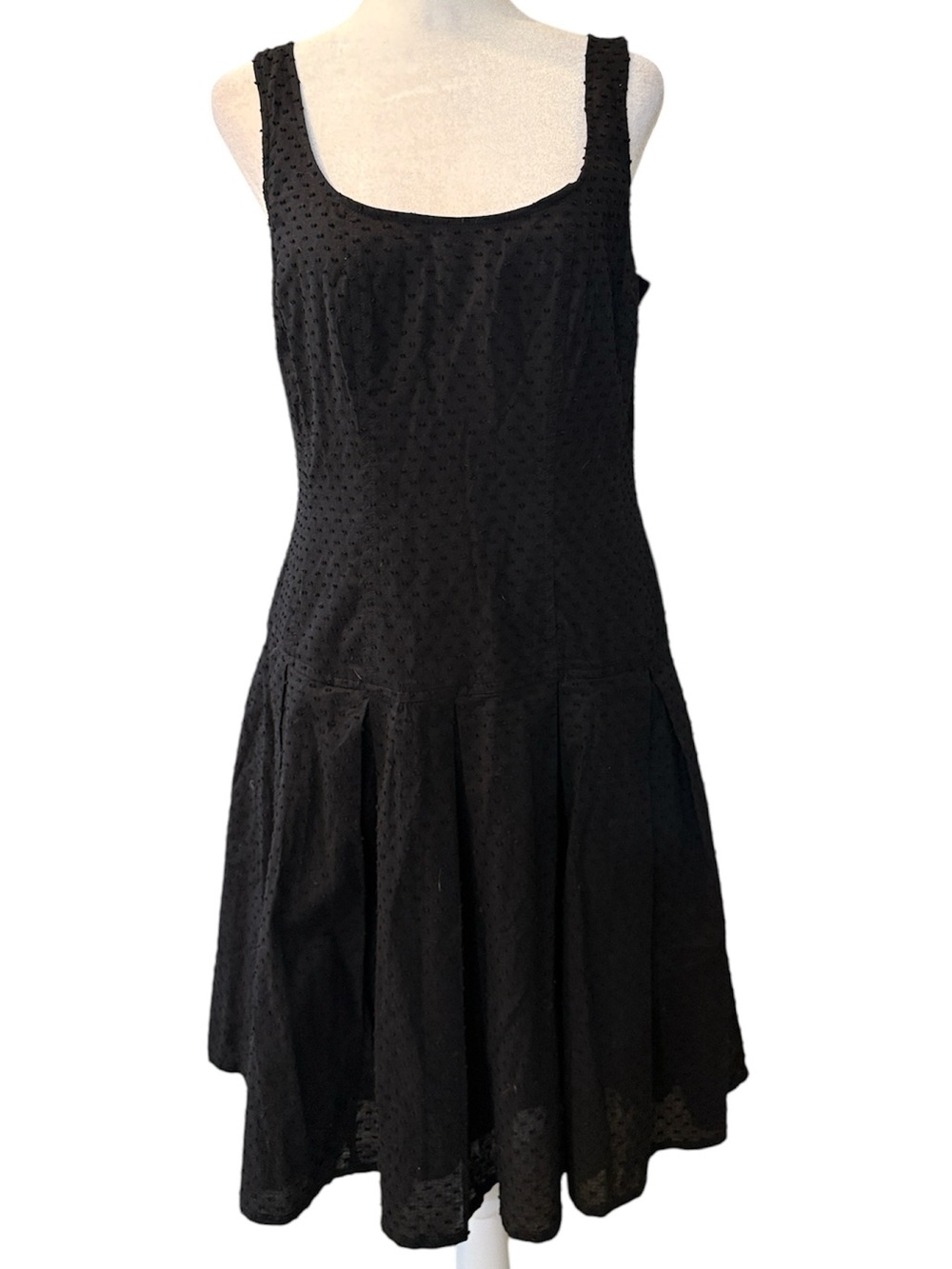 Sandra Darren Black Mini Pleated Tank Dress with Textured Dot Fabric Size 8